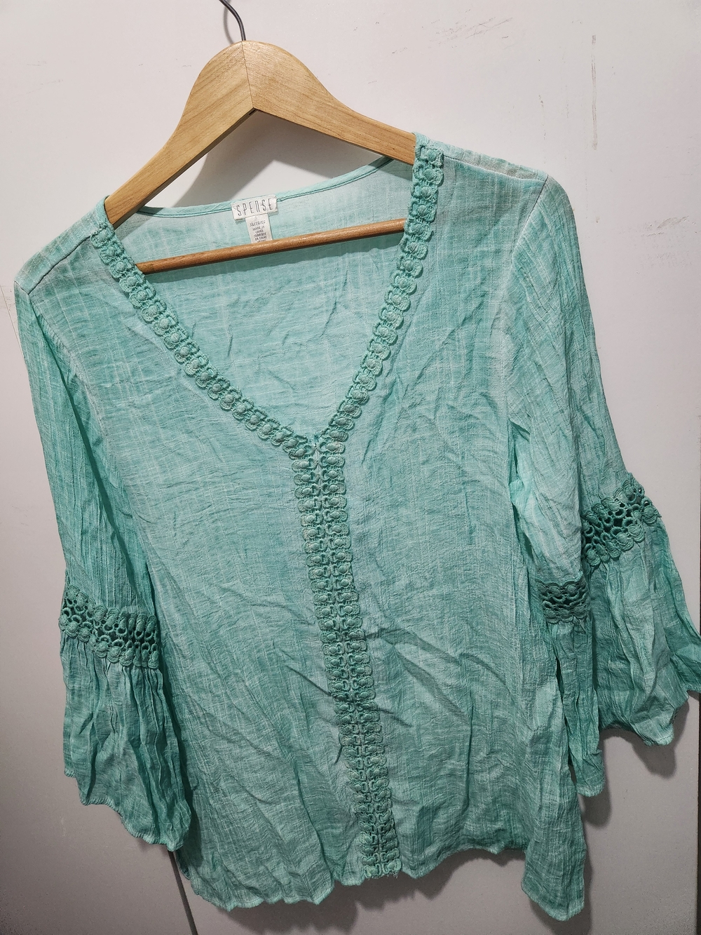 SPENSE Mint Crochet-Trim Women's V-Neck Top
